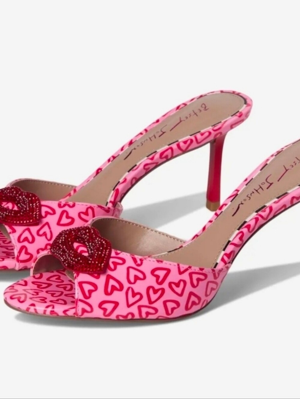 👉✨️ Betsey Johnson Pink Heart-Print Open-Toe Casidy Mule Heels